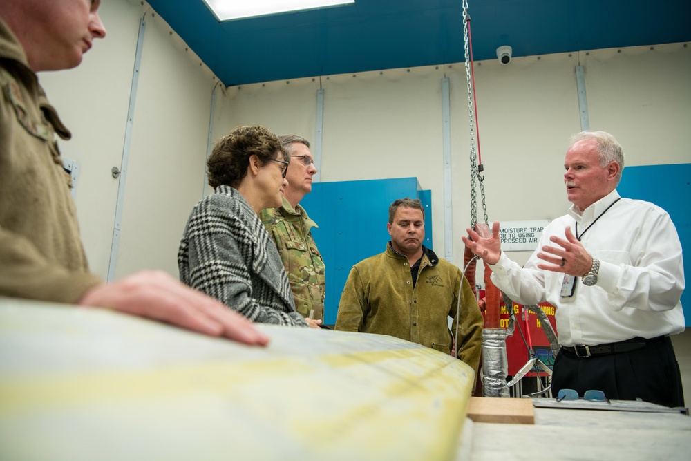 General Ray Visits Ellsworth AFB