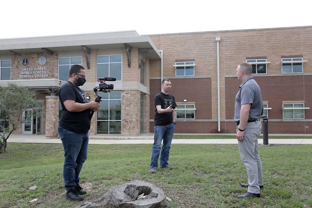 Army Reserve Commands focus on connectedness in suicide prevention to make people first