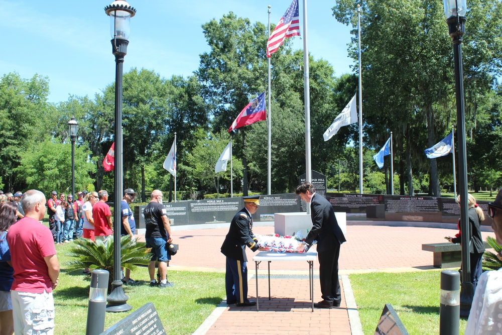 Fort Stewart 2nd armored brigade commander lays wreath at 2021 Memorial Day observance