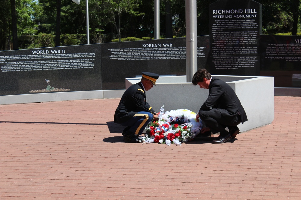 Fort Stewart 2nd armored brigade commander lays wreath at 2021 Memorial Day observance