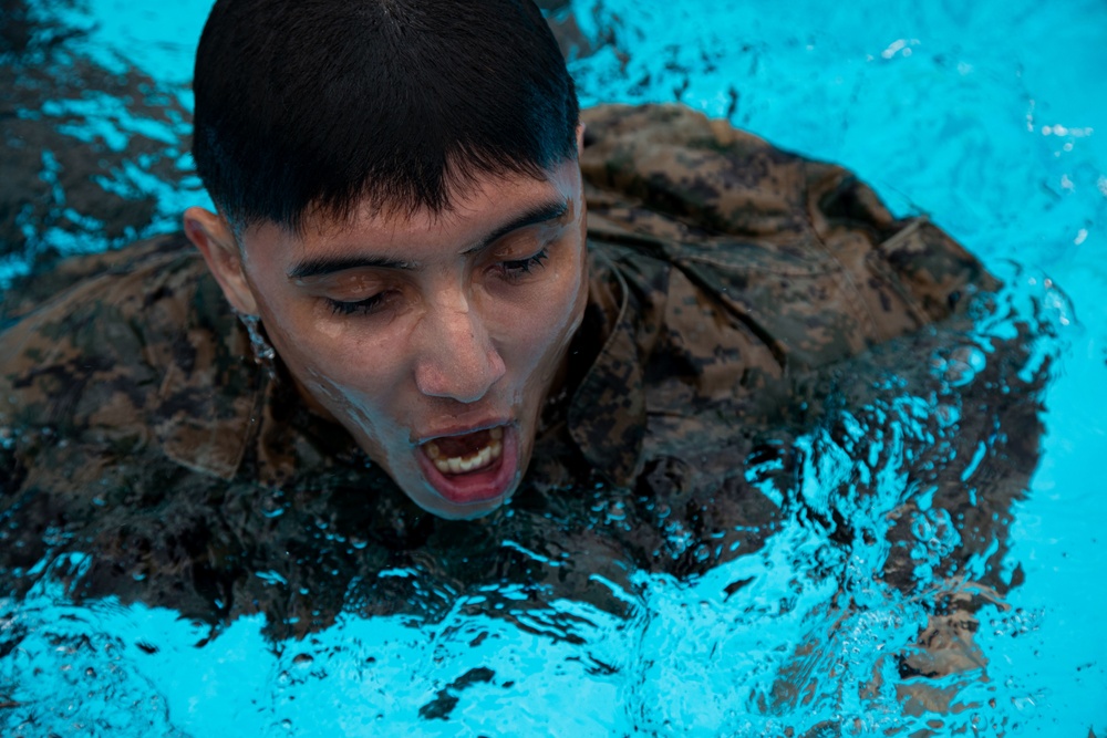 US Marines complete Water Survival Basic course