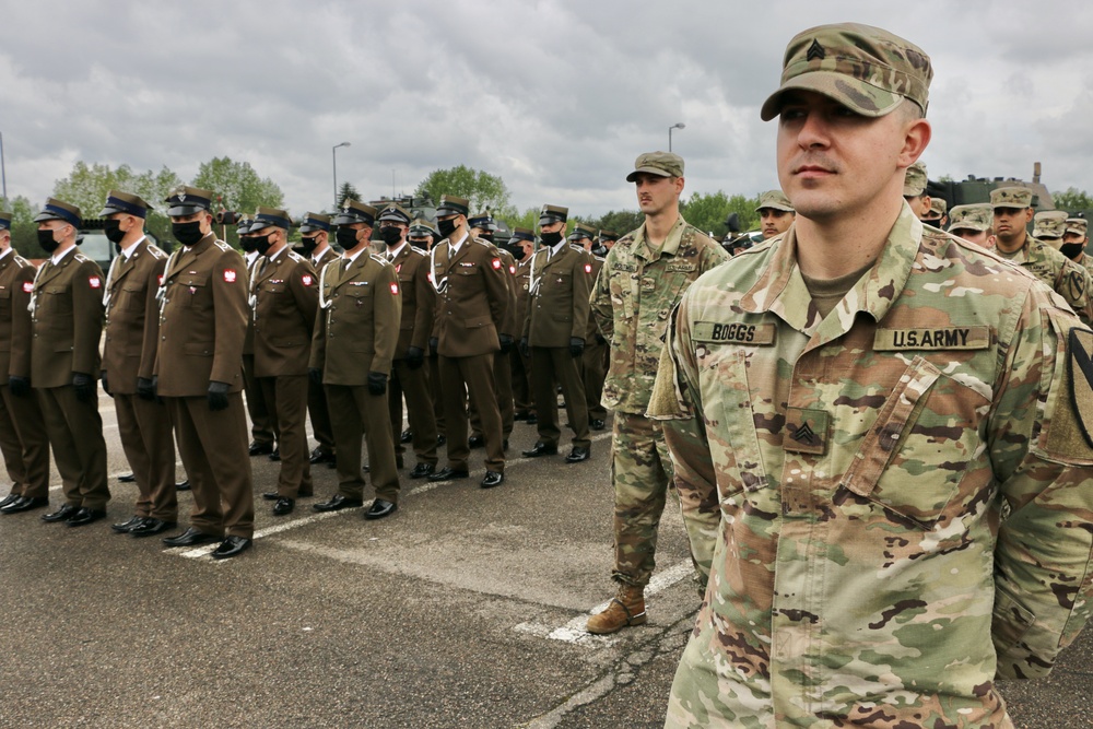 US and Polish soldiers celebrate the 75th anniversary of Drawsko Pomorskie Training Area