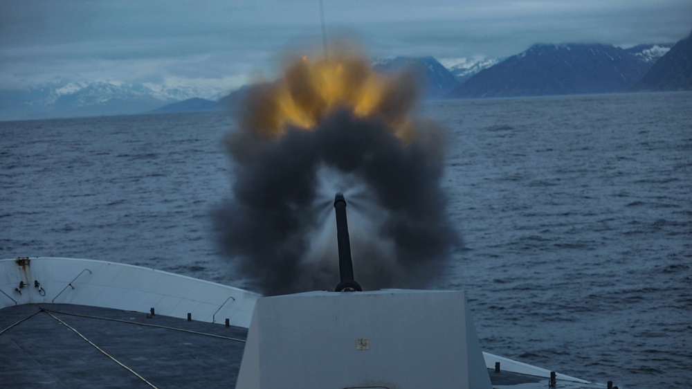 HMoNS Fridtjof Nansen (F310) conducts live-fire exercise