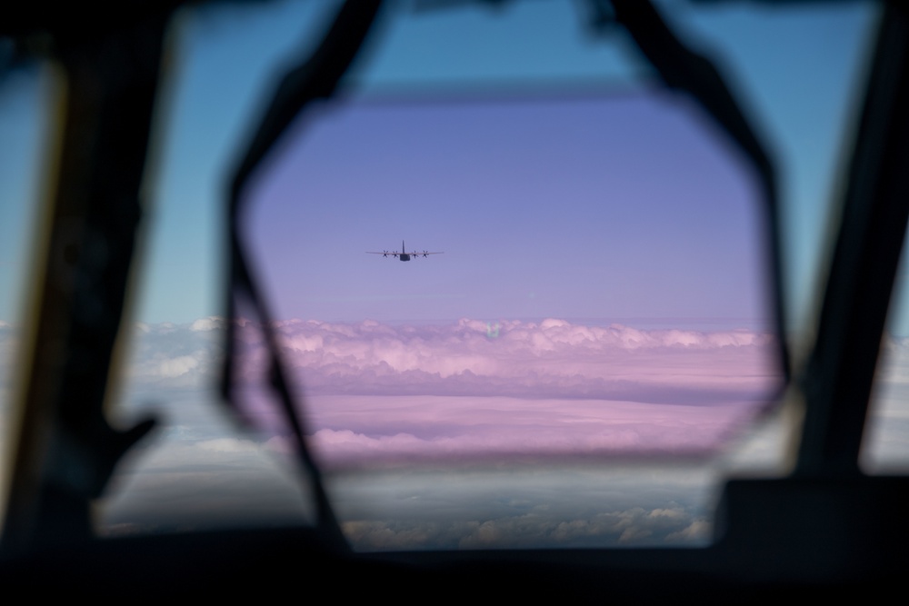 Flying Jennies provide airlift, airdrop during Voyager Shield