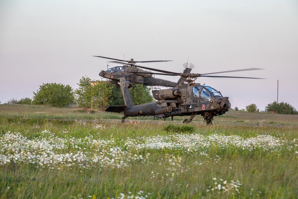 Attack Helicopters from the 1-3rd Attack Battalion land in Tazar in support of Saber Guardian