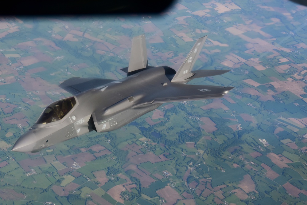 100th Air Refueling Wing fuel F-35s over France