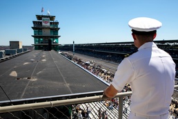 USS INDIANAPOLIS (LCS 17) Sailors Honor USS Indianapolis (CA 35) in Wreath-Laying Ceremony