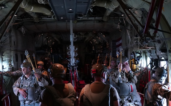 Flying Jennies provide airlift, airdrop during Voyager Shield