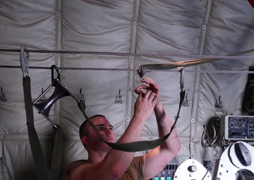 Flying Jennies provide airlift, airdrop during Voyager Shield