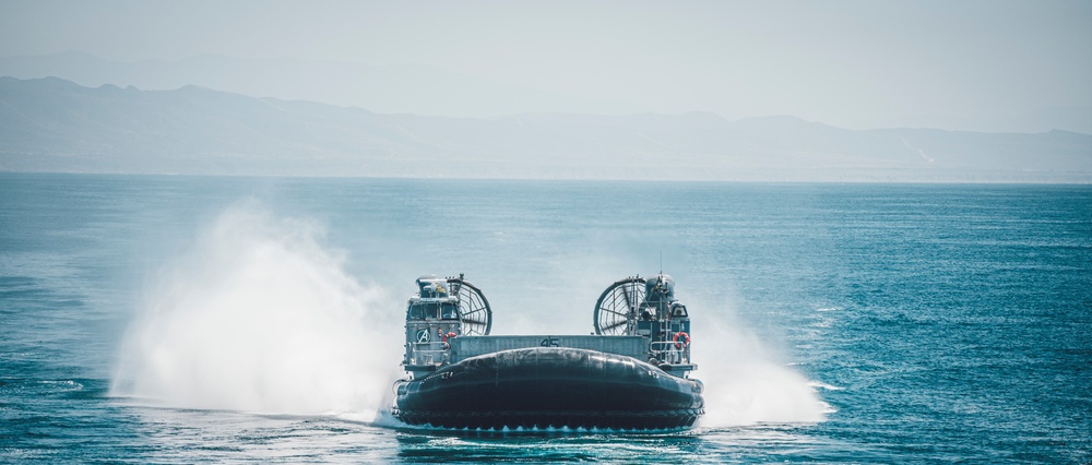 11th MEU Marines Launch from USS Portland for Amphibious Assault Exercise