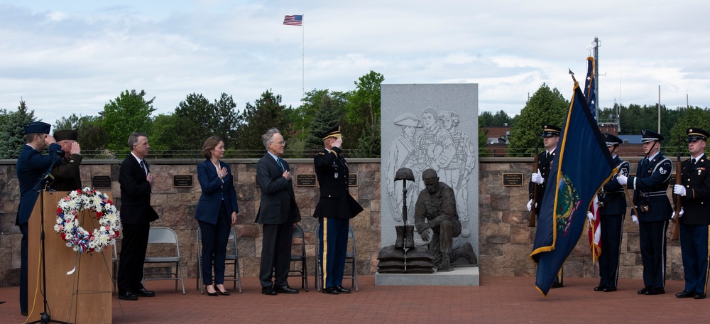 DVIDS - Images - Vermont Fallen Heroes Memorial Rededication [Image 7 ...