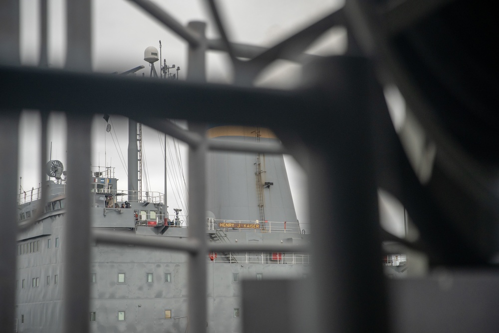 USS Essex (LHD 2) Conducts replenishment-at-sea