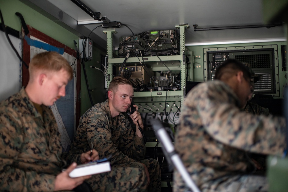 11th MEU Marines coordinate fires in a fire direction center