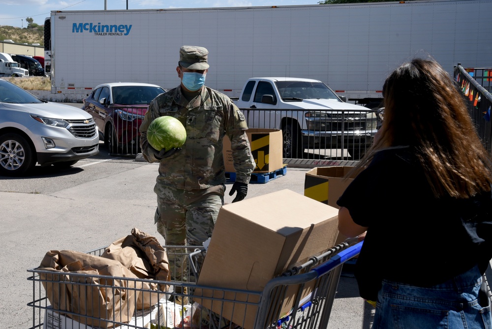 AZNG assists Nogales food bank