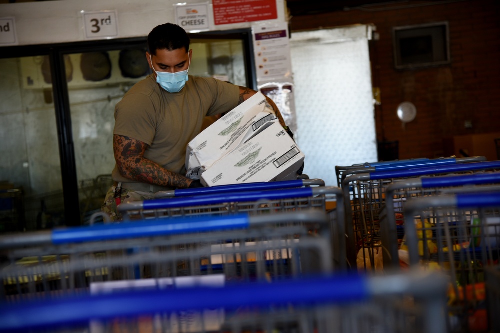 AZNG assists Nogales food bank