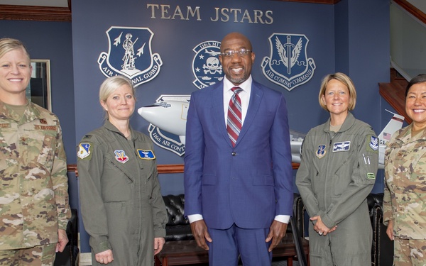 Sen. Warnock visits JSTARS at Robins Air Force Base