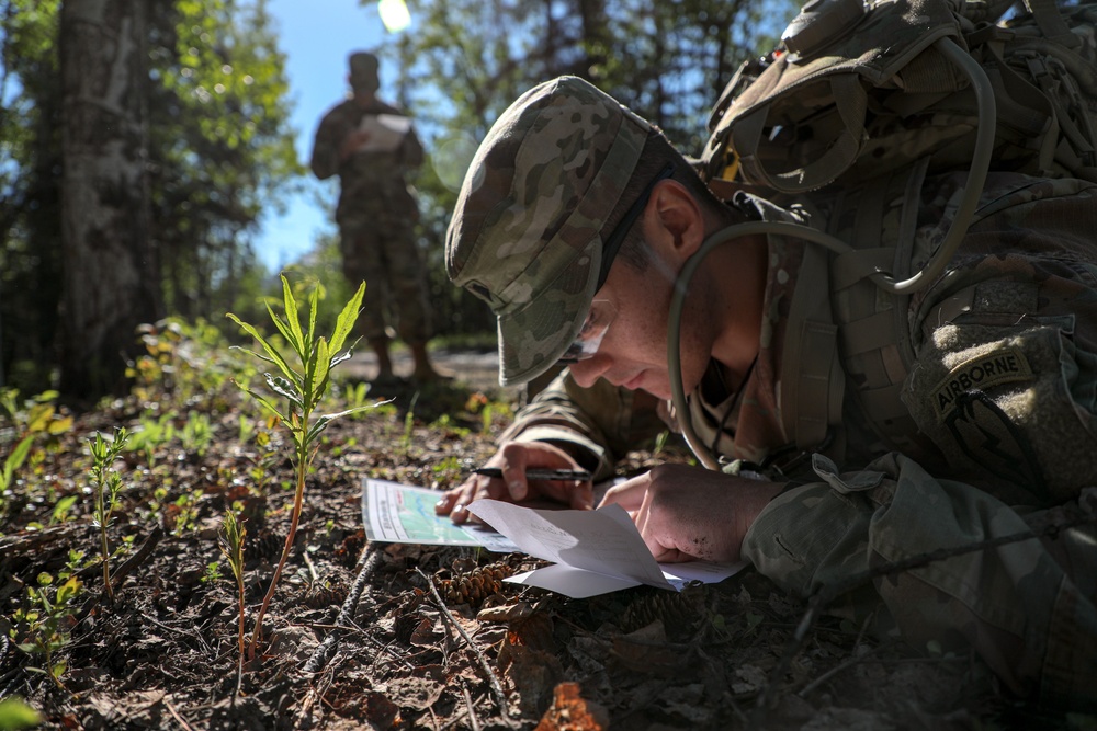 USARPAC BWC 2021: Alaska, USARAK Soldier plots points for Land Navigation