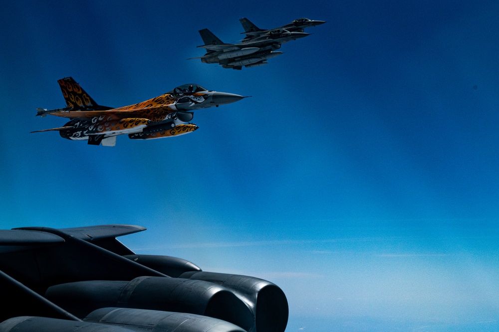 Portuguese F-16's supporting the B-52