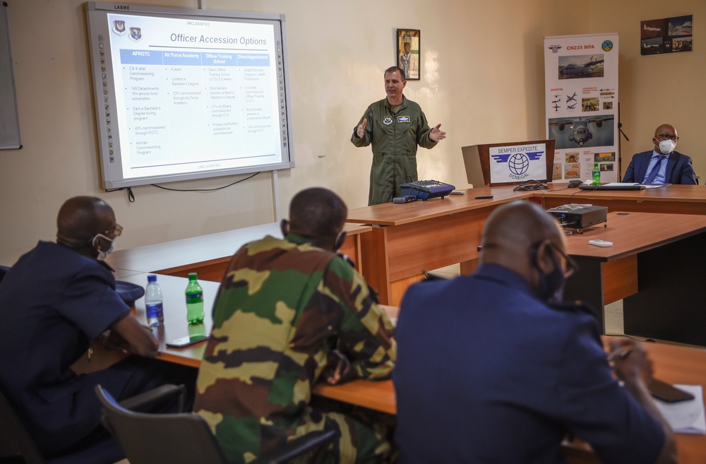 AFAFRICA Airmen solidify bond with Senegalese air force