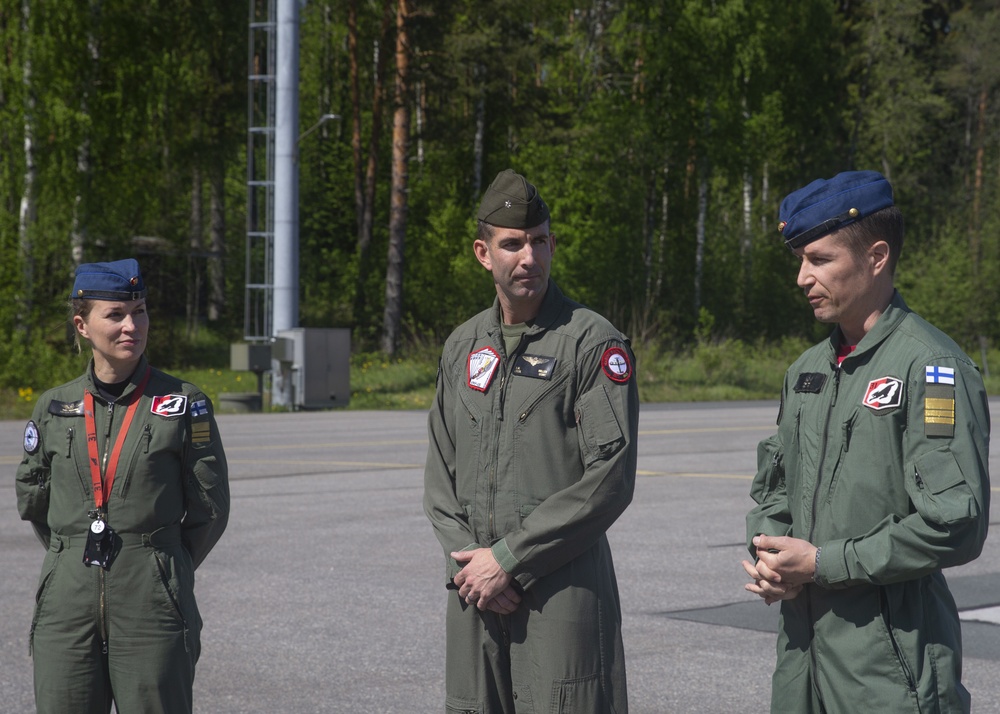 Marines and Finnish Air Force commanders participate in a conference with Finland media