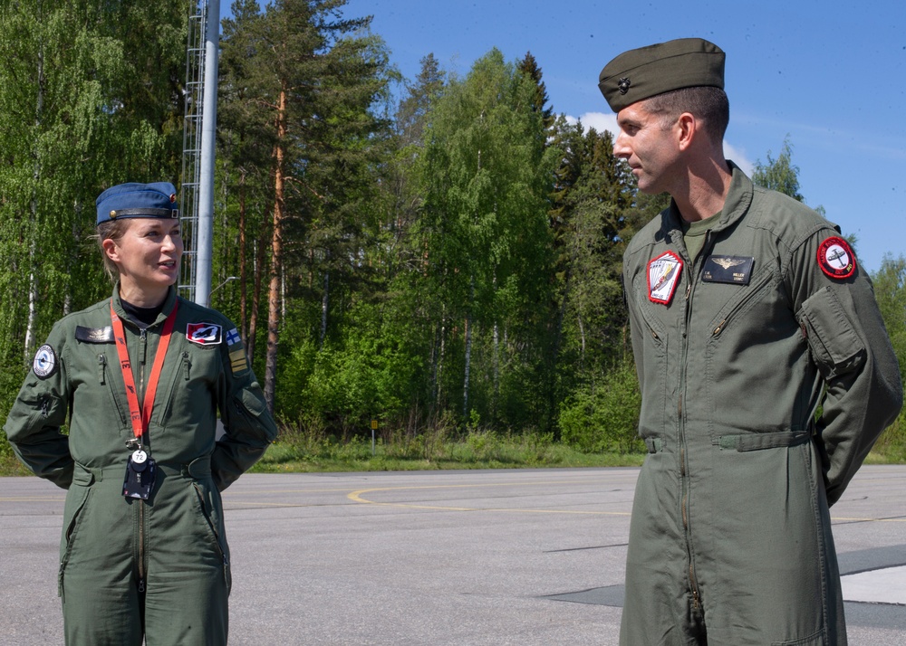 Marines and Finnish Air Force commanders participate in a conference with Finland media