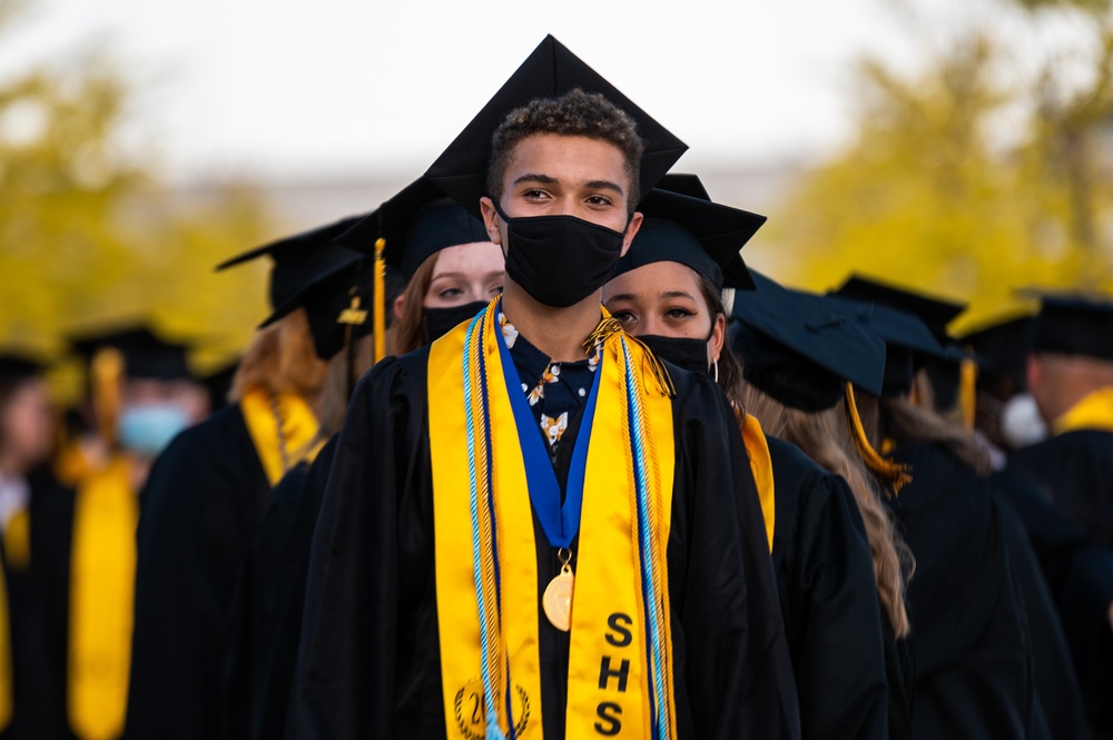 Stuttgart’s ‘Masked Class’ graduates
