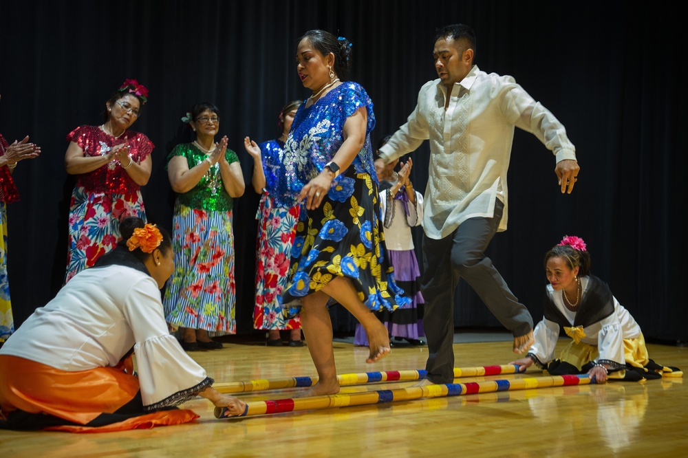 Wright-Patt holds AAIP luau