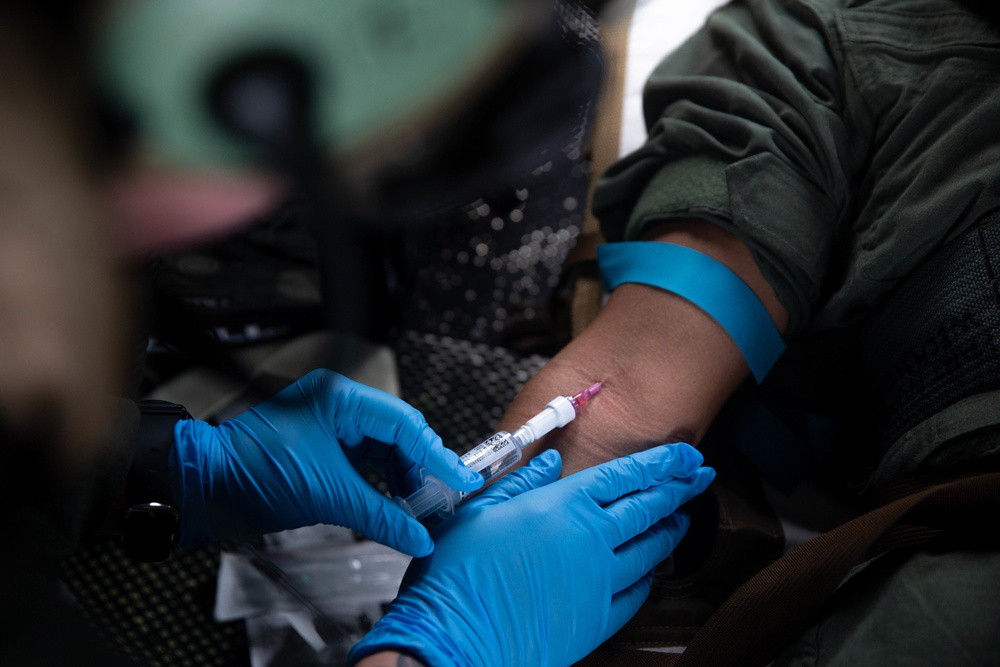 15th MEU medical personnel conduct en-route care training with UH-1Y Venom