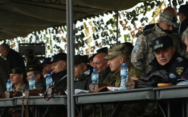Distinguished visitors observe LFX in Bulgaria