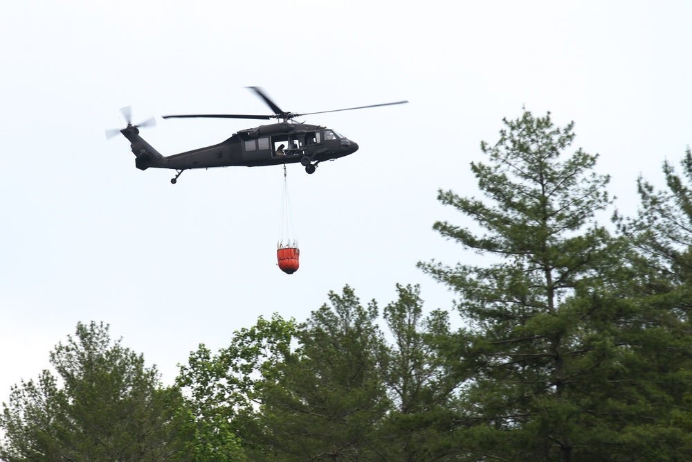 South Carolina National Guard UH-60s helicopters conduct joint-training with South Carolina Forestry Commission firefighters