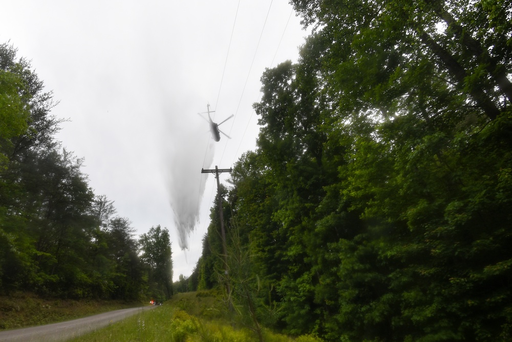 South Carolina National Guard UH-60s helicopters conduct joint-training with South Carolina Forestry Commission firefighters