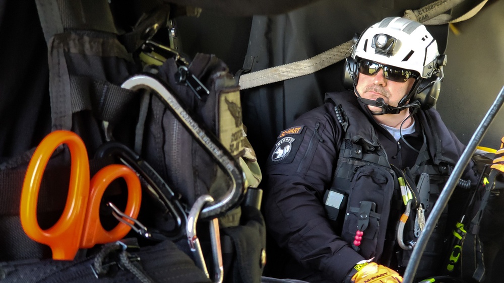 South Carolina National Guard UH-60s helicopters conduct joint-training with South Carolina Forestry Commission firefighters