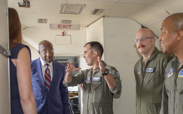Sen. Warnock visits JSTARS at Robins Air Force Base