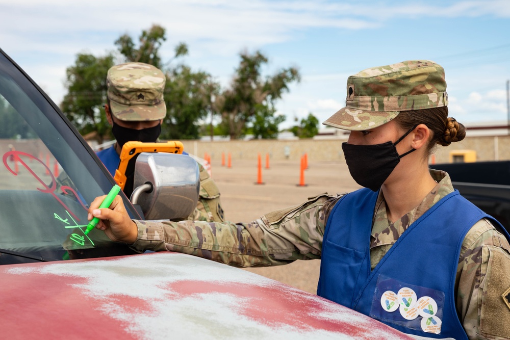 4th Infantry Division Soldiers continue to vaccinate Pueblo, Colorado residents