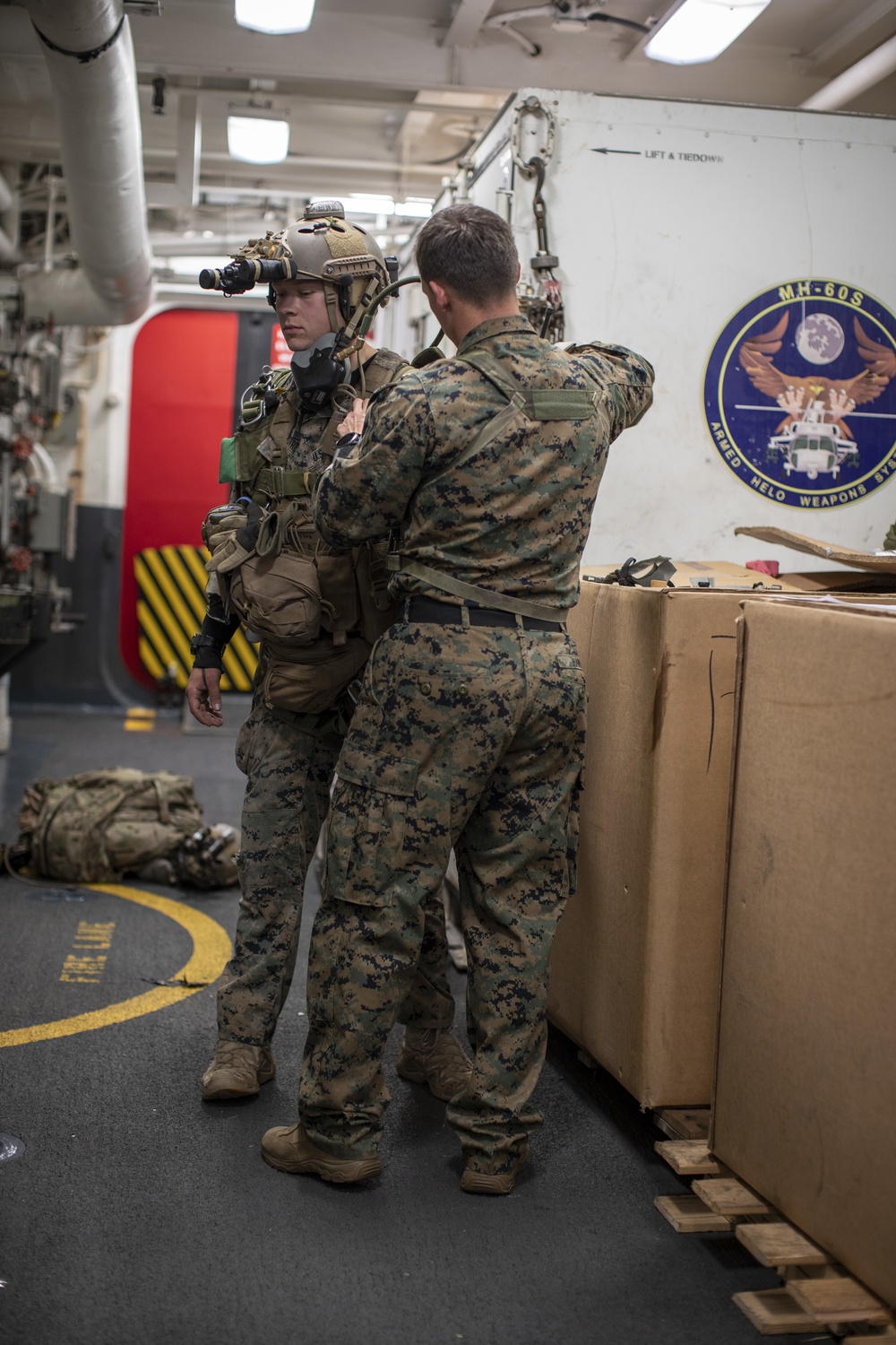 11th MEU ADRD perform JMPI before a free-fall insert