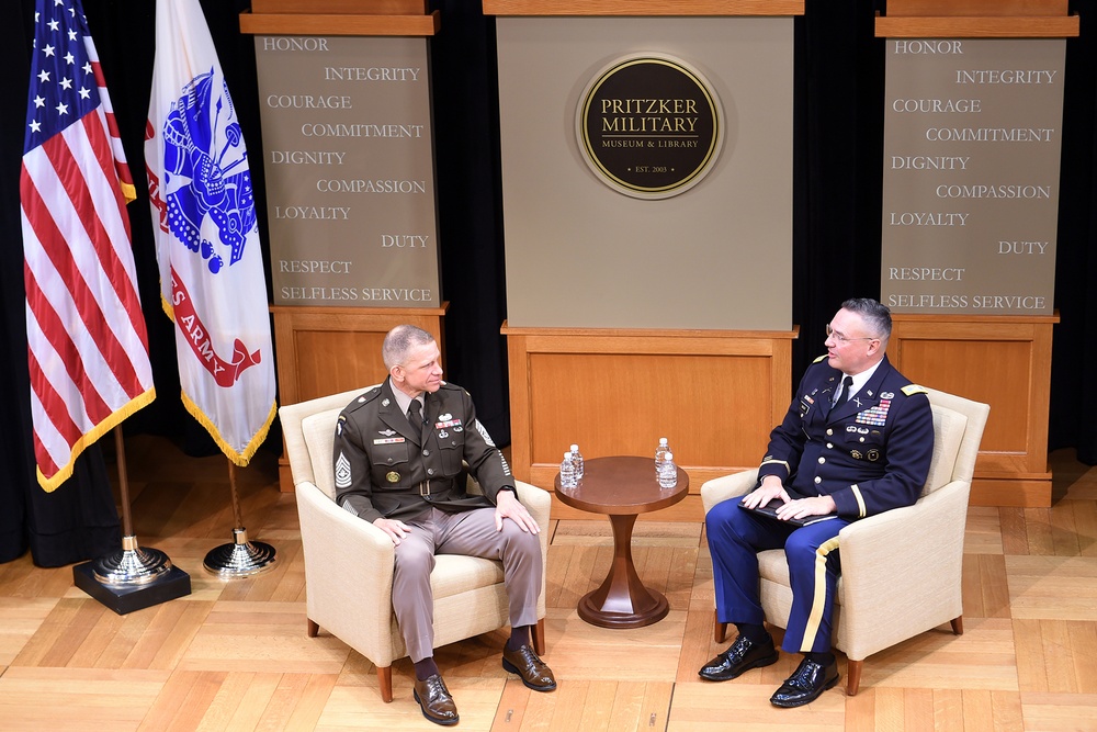 Sergeant Major of the Army Meets with Chicago Community leaders during Memorial Day Weekend