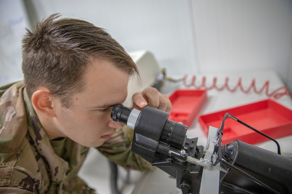 Soldiers with the 3rd Medical Command check U.S. Army Soldiers vision and dental health