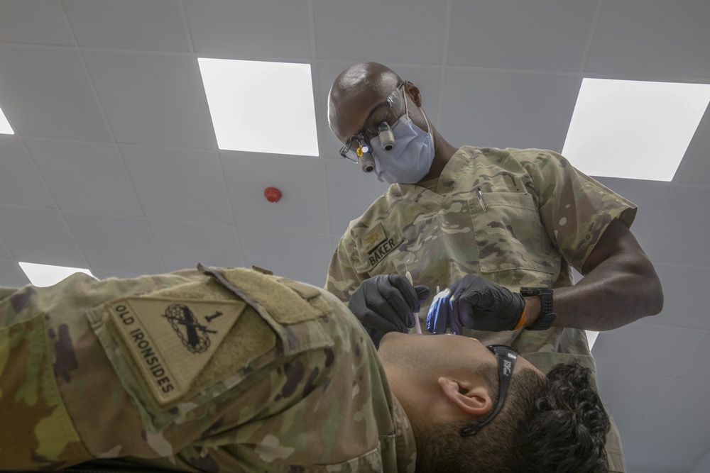 Soldiers with the 3rd Medical Command check U.S. Army Soldiers vision and dental health