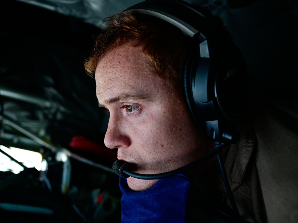 340th EARS refuel Marine F/A-18 fighters