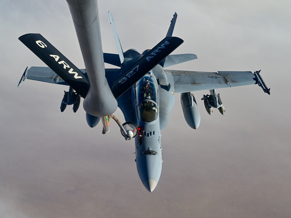 340th EARS refuel Marine F/A-18 fighters