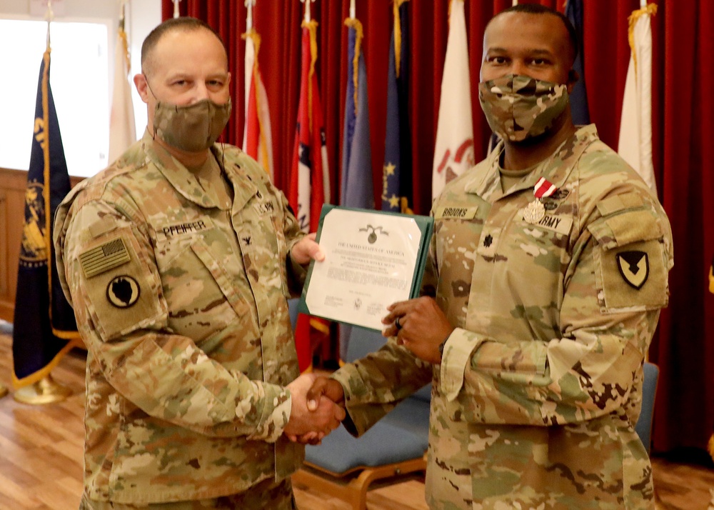 ARCENT DCG observes Regional Contracting Center-Kuwait change of command