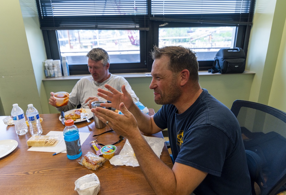 Collateral duty: Pittsburgh divers step up to dive down