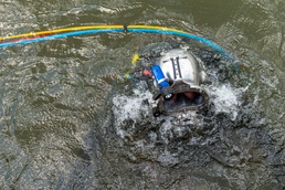 Collateral duty: Pittsburgh divers step up to dive down