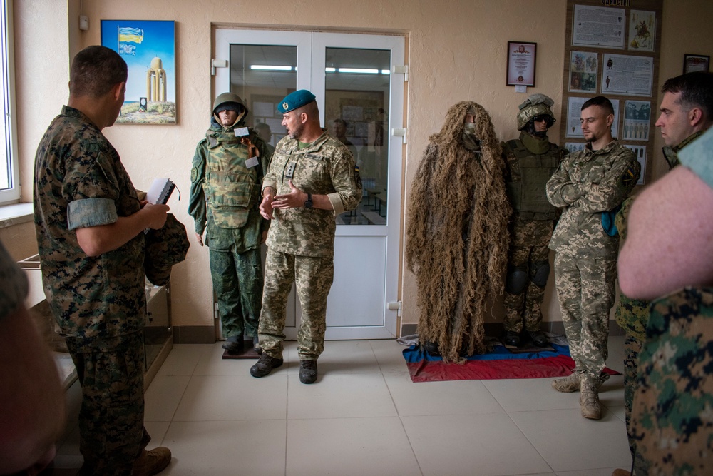 U.S. Marines tour Ukrainian Marine base