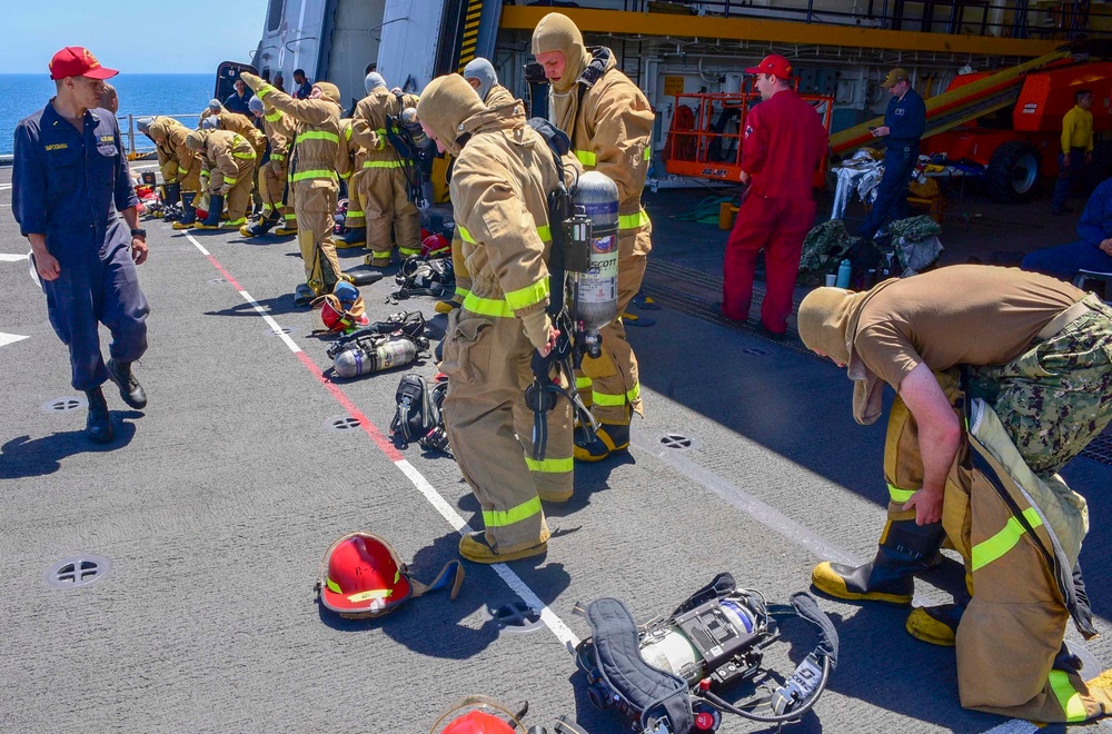 USS John P. Murtha (LPD 26) Midshipmen Tours