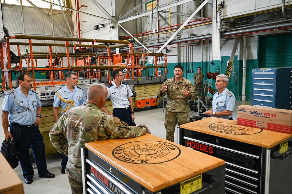 Argentine Air Force’s Chief of Staff visits 165th Airlift Wing