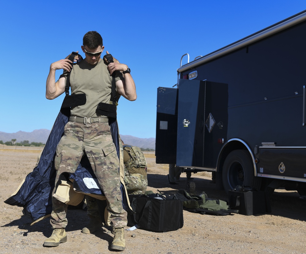 Luke AFB EOD technician awarded 2021 AETC Outstanding Airman of the Year