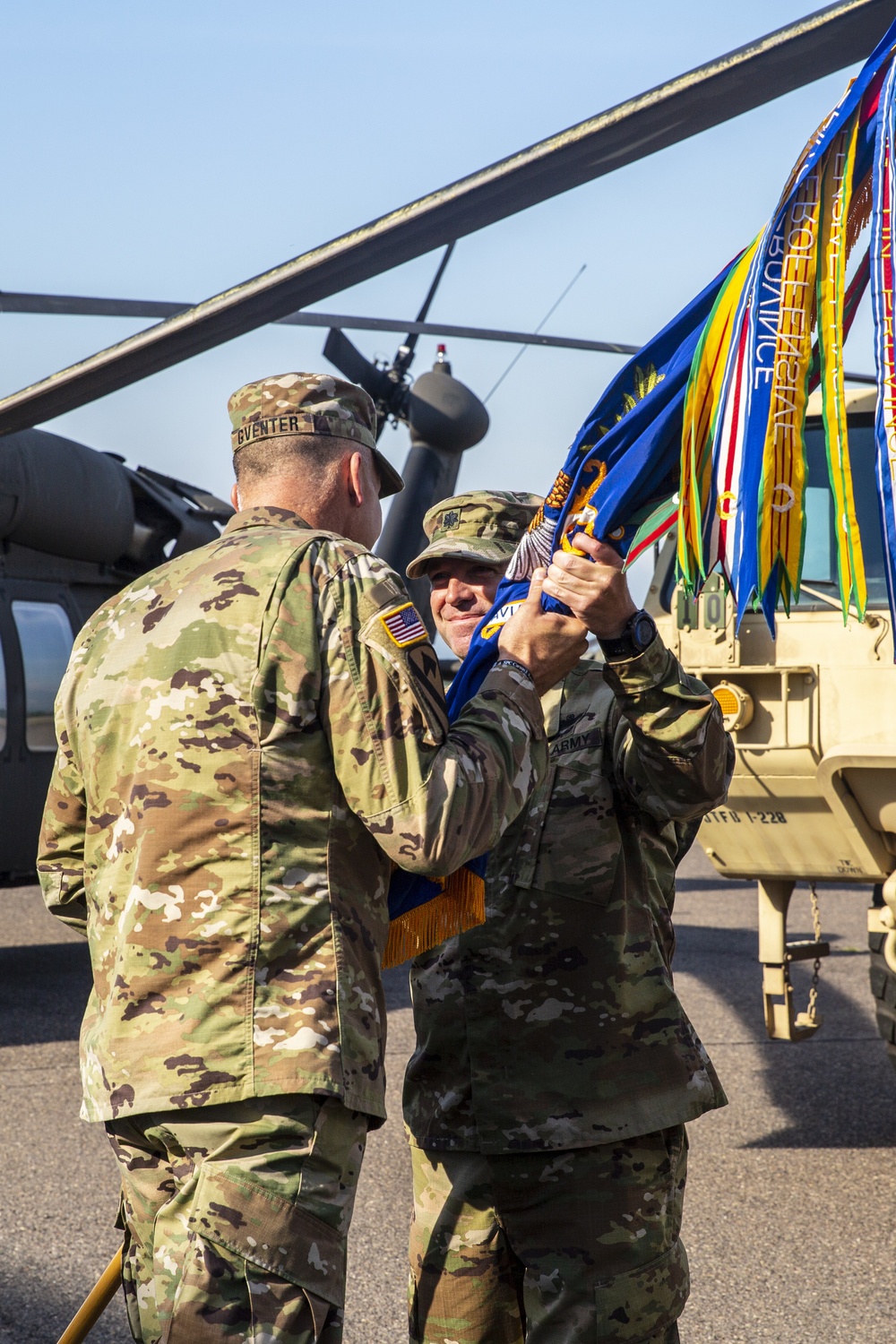 1-228th Aviation Regiment welcomes new commander, recalls record year of hurricane relief efforts