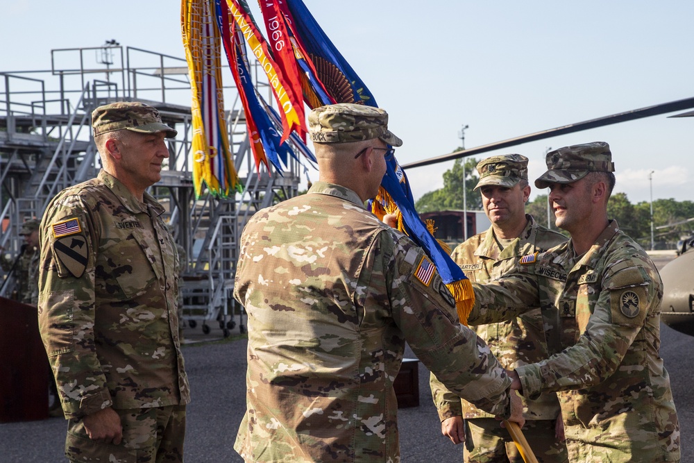 1-228th Aviation Regiment welcomes new commander, recalls record year of hurricane relief efforts