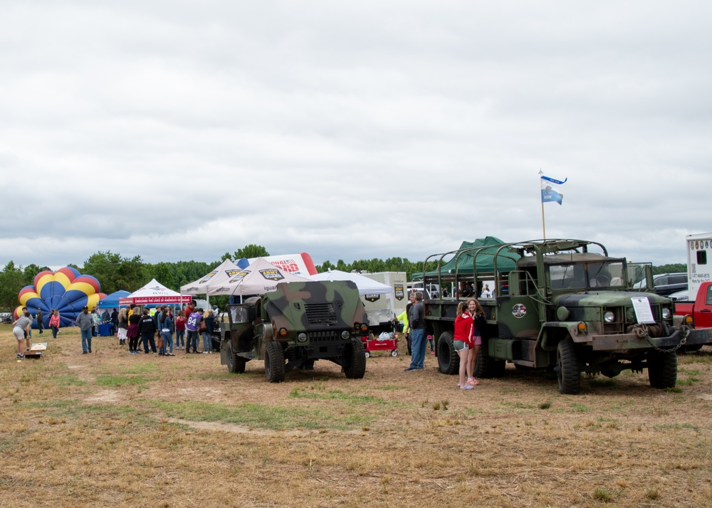 NCARNG RRB, NCNG Museum &amp; 430th EOD @ First Fruits Farm Memorial Balloon Festival